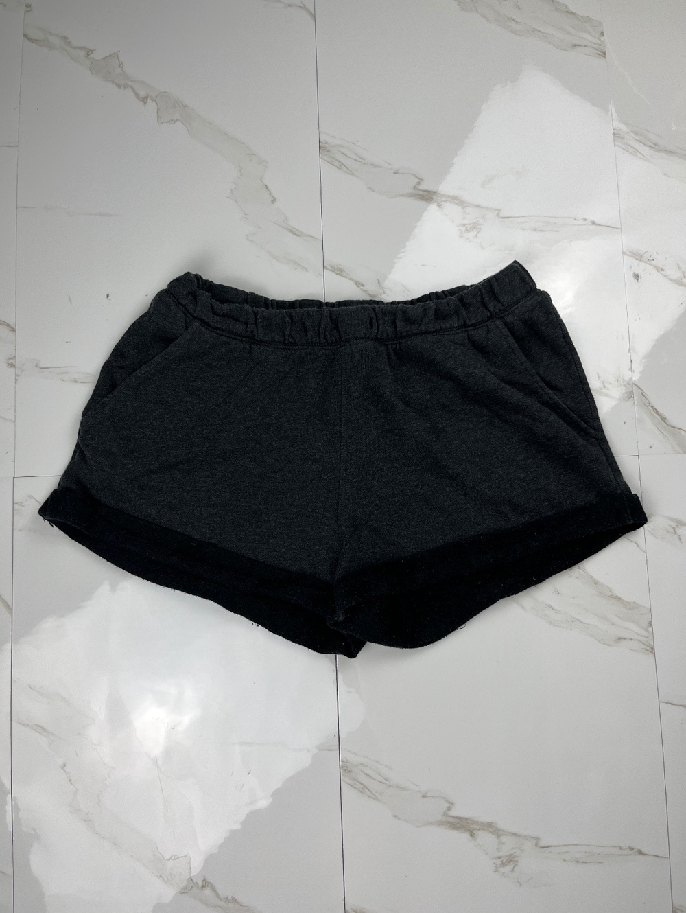 Gray Casual Shorts Elastic Waistband Size M Comfortable Fit